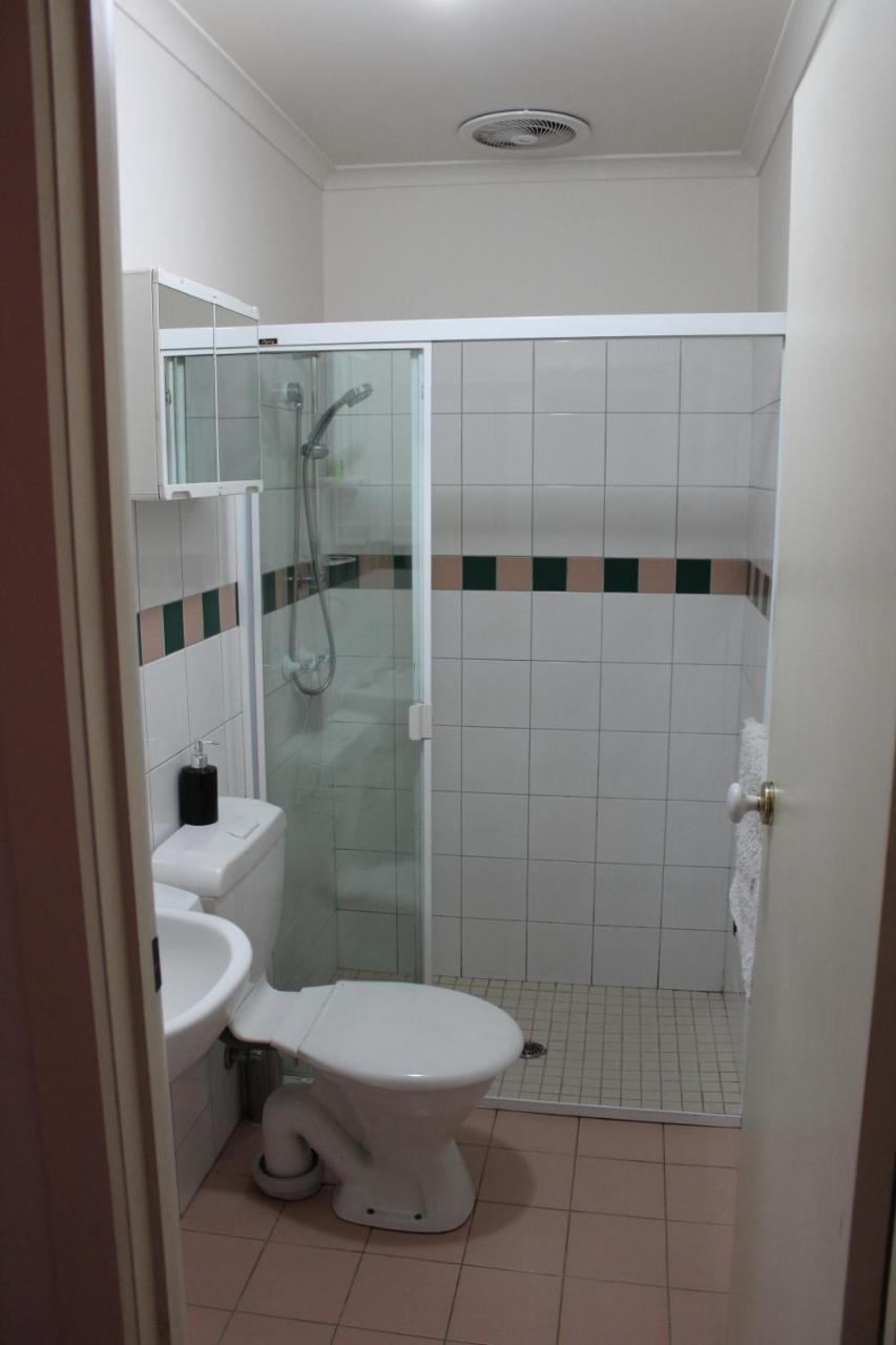 Box Hill Studio Apartment 2 Екстер'єр фото